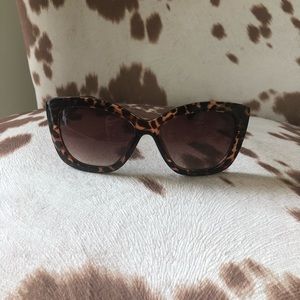 Jessica Simpson Tortoise Sunglasses